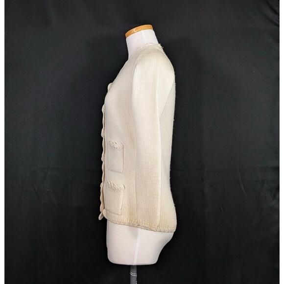 Vintage 60s Cardigan Sweater Cream Wool Scalloped Trim Misses Size 34 - Picture 4 of 6